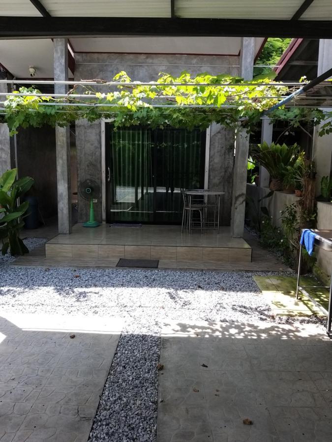 บ้านทะเลอิ่มเอม Bann Talay Im Eimm Ban Phe Exteriér fotografie