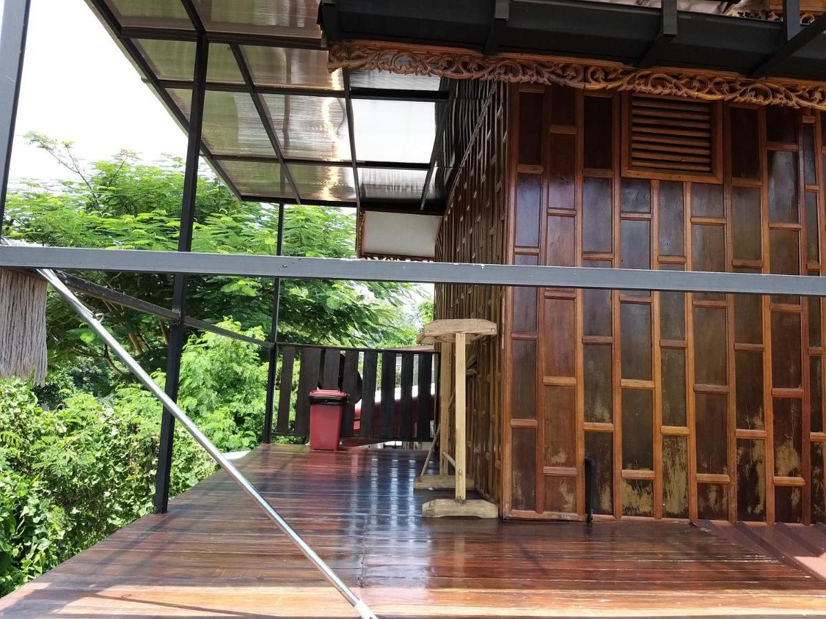 บ้านทะเลอิ่มเอม Bann Talay Im Eimm Ban Phe Exteriér fotografie